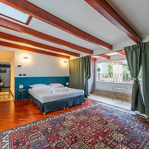  Apartment De Amicis' Nest - Center